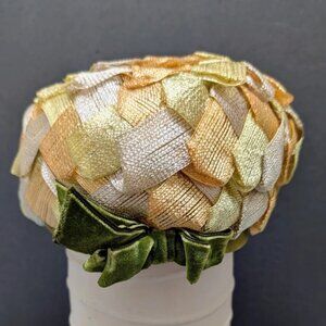 Vintage Womens Cloche Pillbox Cellophane Ribbon Green Straw Raffia Hat Mod Gibbe